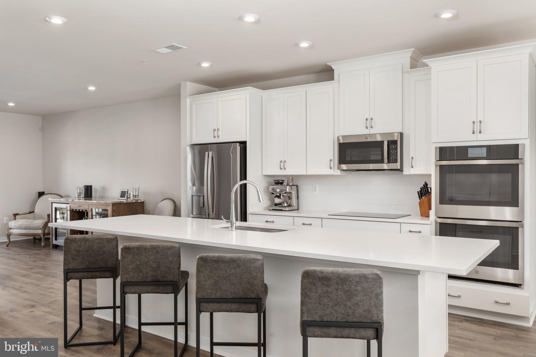 44485 Wolfhound Square Ashburn, VA 20147 - Photo 9 of 31 Kitchen | Main Level