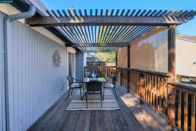 $599,000 | 2-2 Donegal Way, Martinez, CA 94553