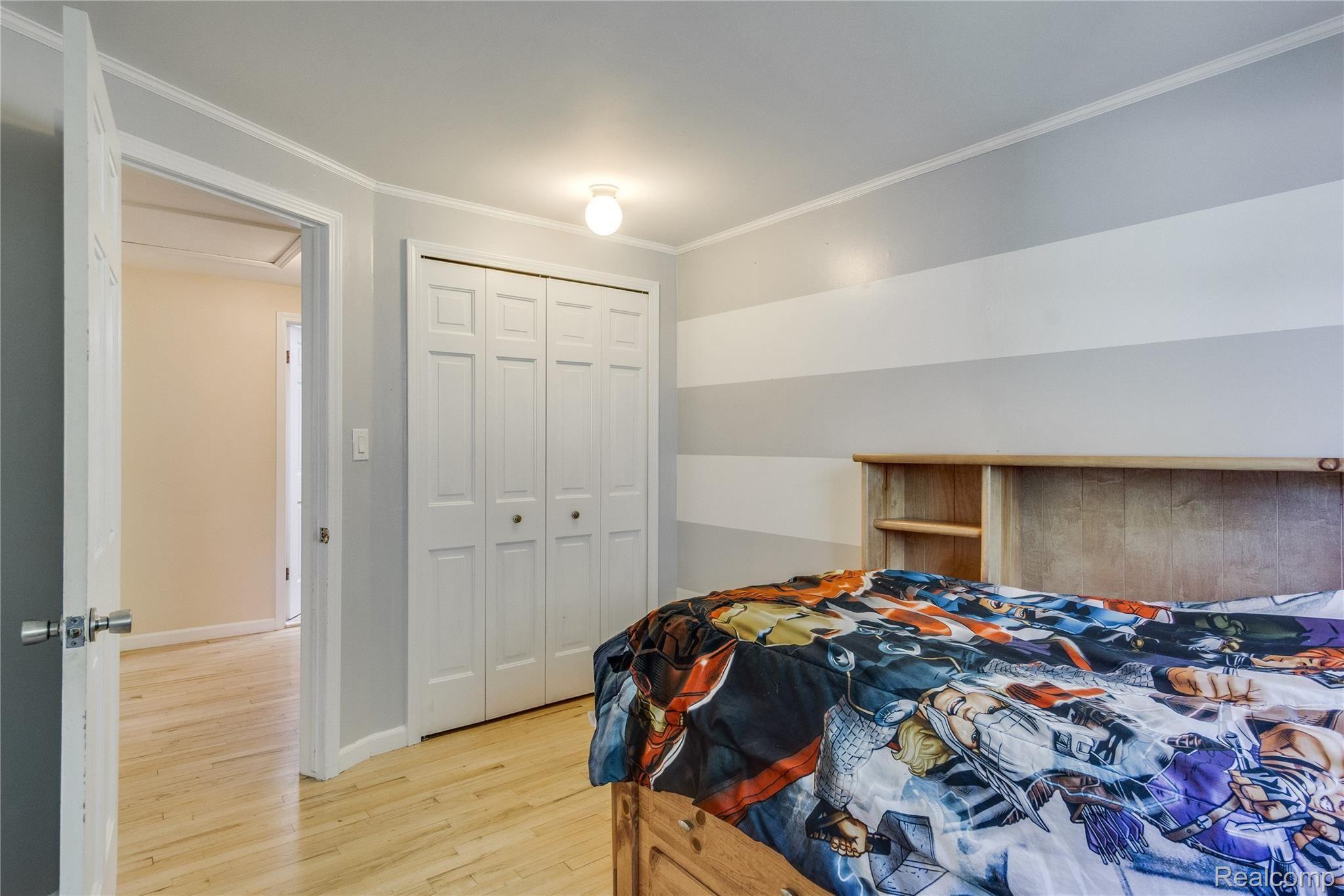 28015 Ridgebrook Road Farmington, MI 48334 - Photo 21 of 35 Interiors (28 of 35).jpg