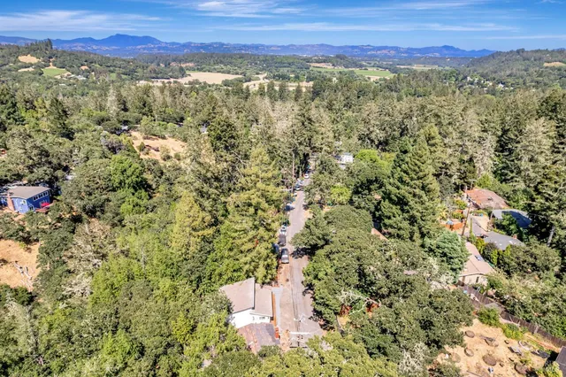 $679,000 | 240 Vila Road, Forestville, CA 95436