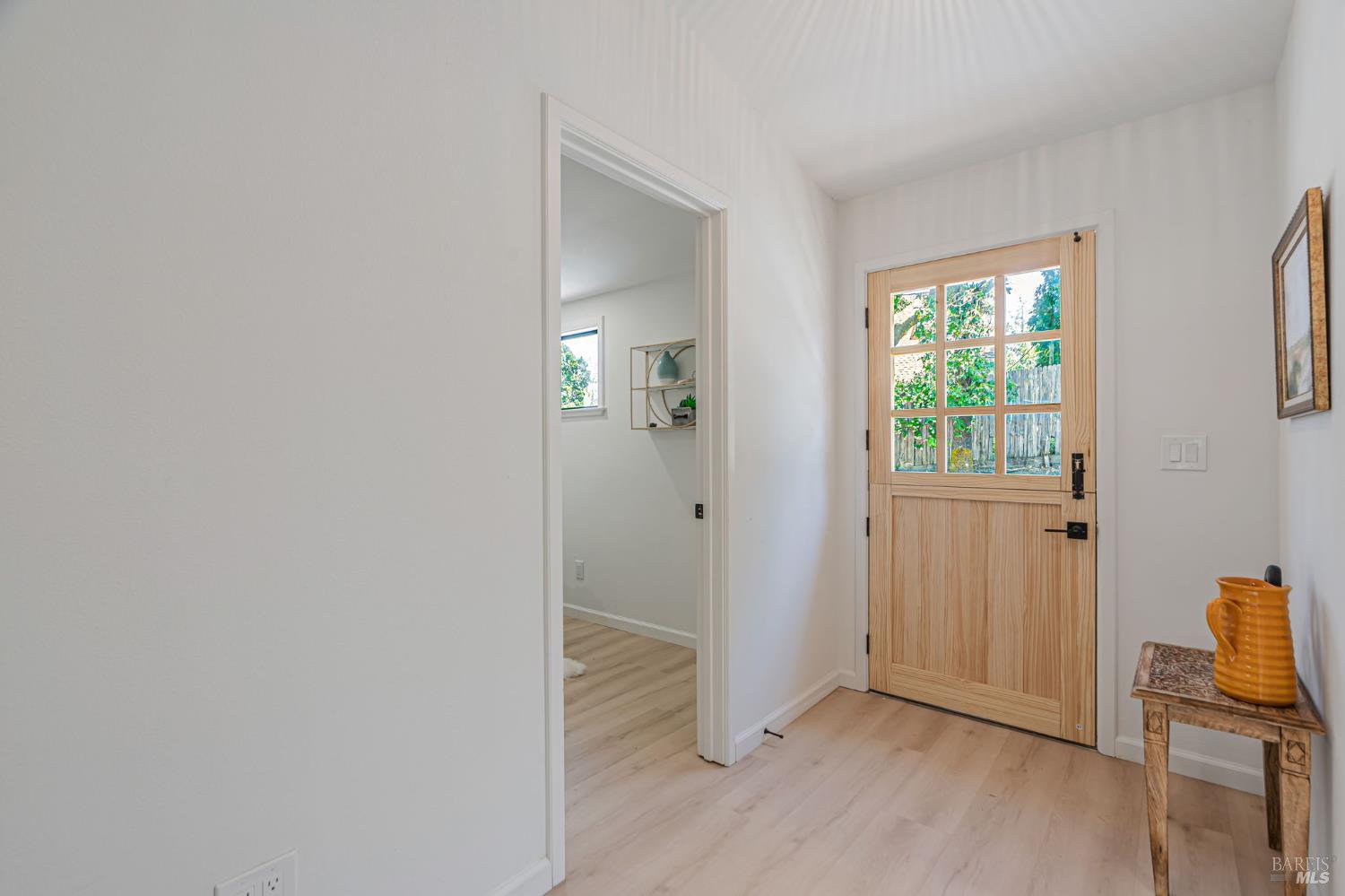 240 Vila Road Forestville, CA 95436 - Photo 6 of 38 Front Entryway