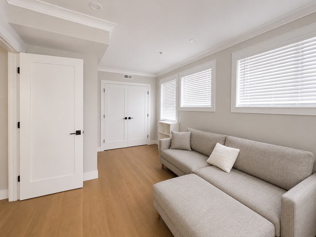 13 Greylock Road, Unit 3 Boston, MA 02134 - Photo 4 of 14