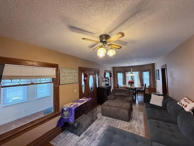 $208,900 | 406 South Street East, Caledonia, MN 55921