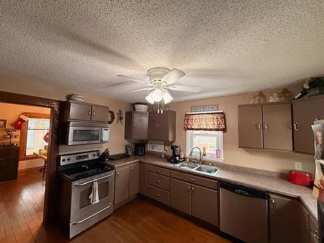 $208,900 | 406 South Street East, Caledonia, MN 55921