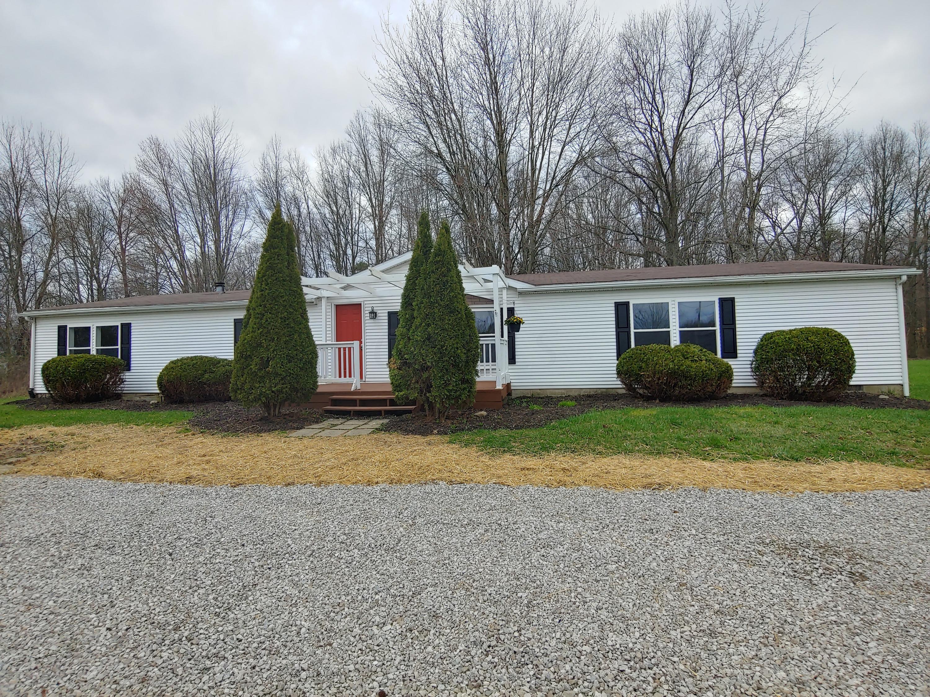 161 Sims Road Southwest Pataskala, OH 43062 - Photo 2 of 41