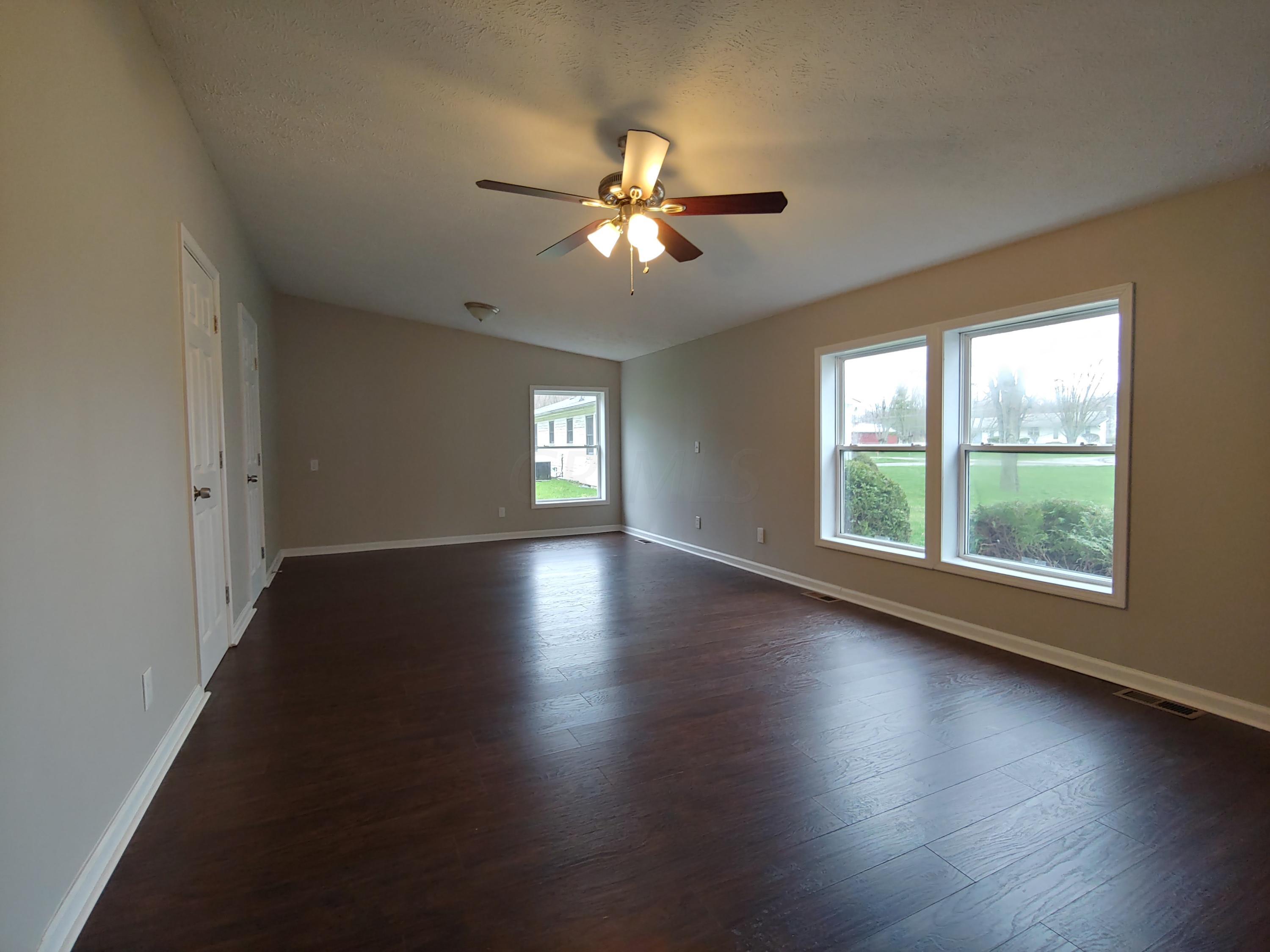 161 Sims Road Southwest Pataskala, OH 43062 - Photo 7 of 41