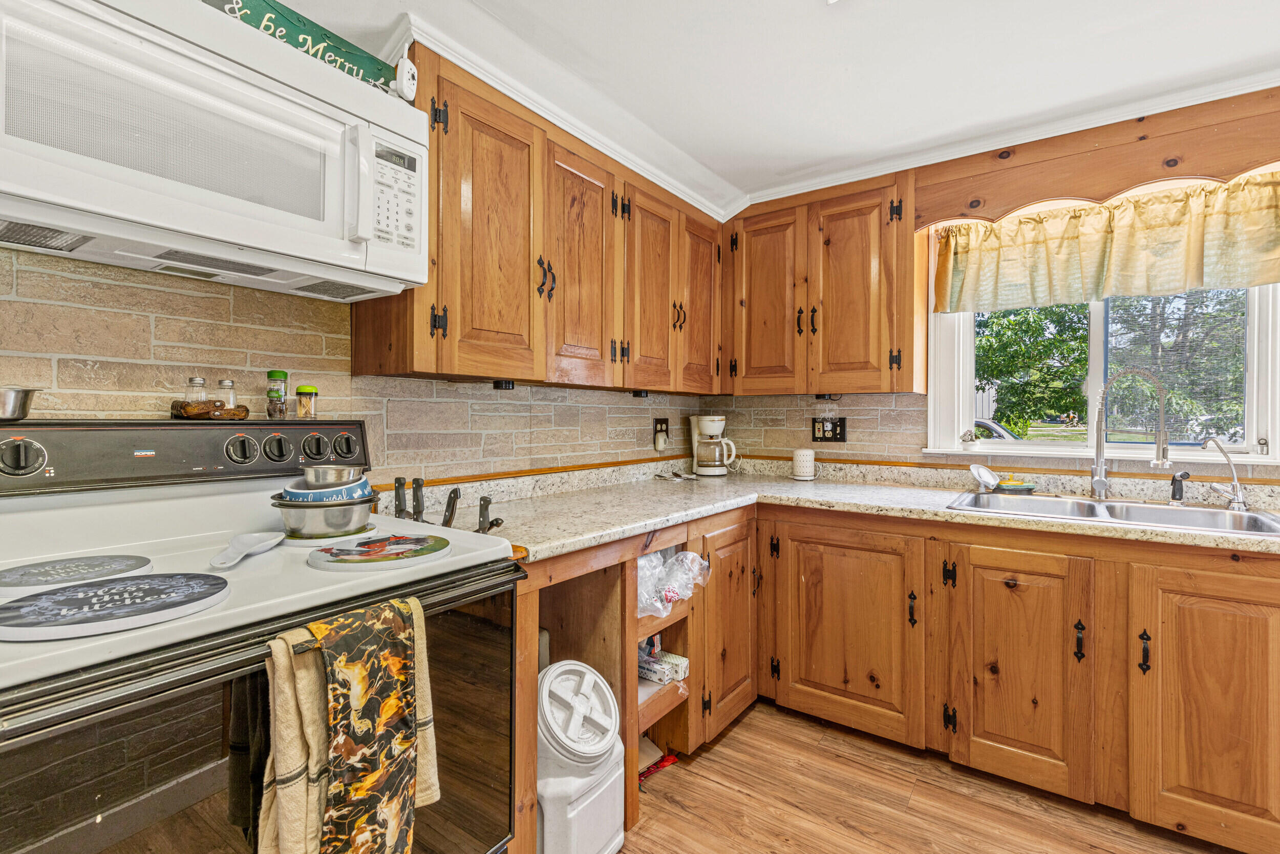295 Buxton Road Saco, ME 04072 - Photo 8 of 50 295 buxton rd, saco_25