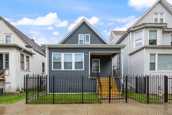 $449,900 | 1132 North Waller Avenue, Chicago, IL 60651