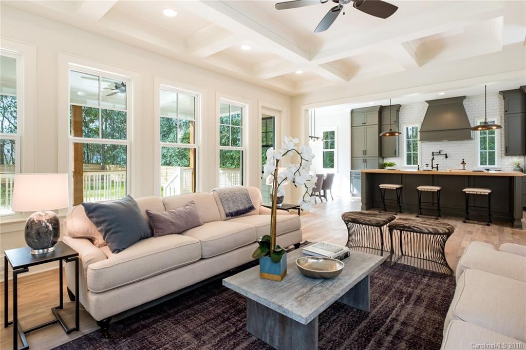 4200 Water Oak Road Charlotte, NC 28211 - Photo 9 of 36