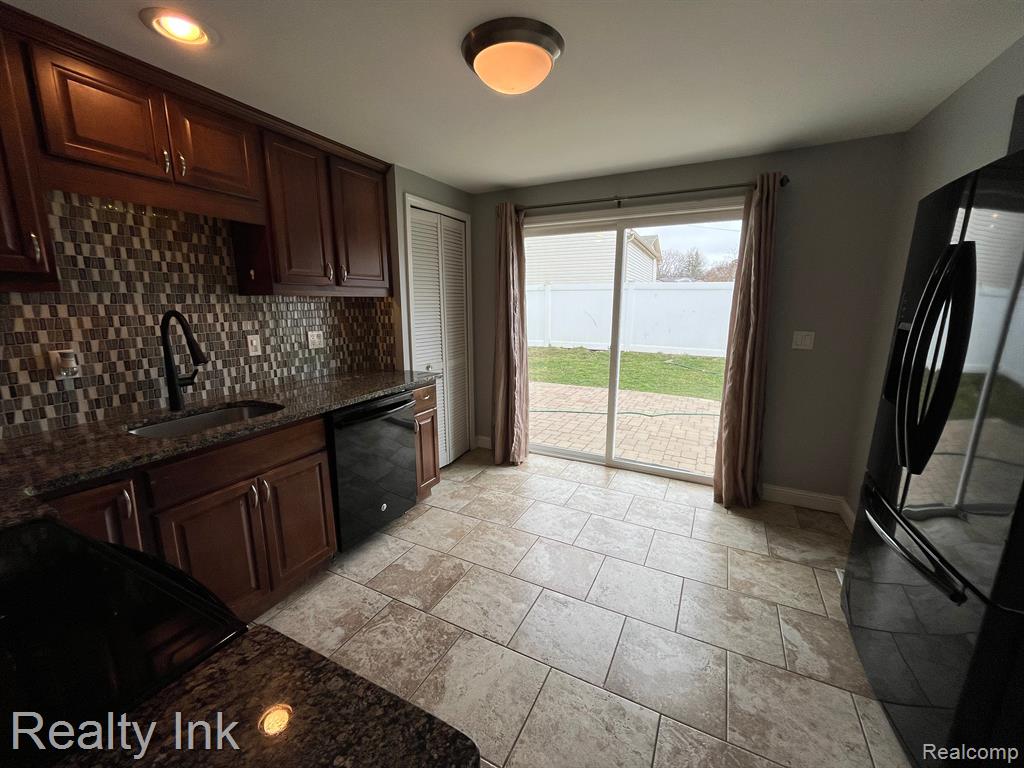 2901 Simpson Drive Rochester Hills, MI 48309 - Photo 7 of 16