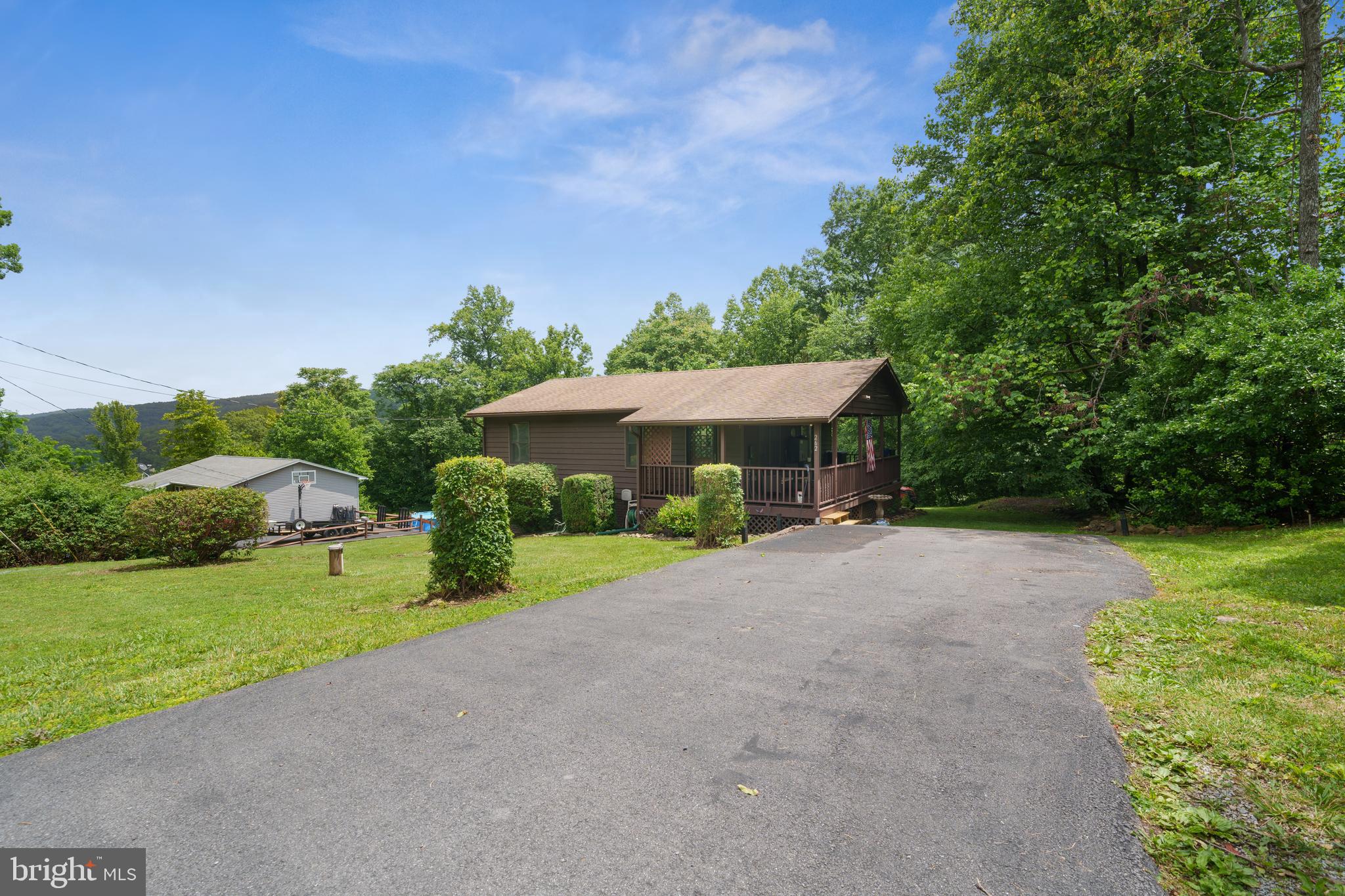 262 Blue Valley Road Linden, VA 22642 - Photo 2 of 26