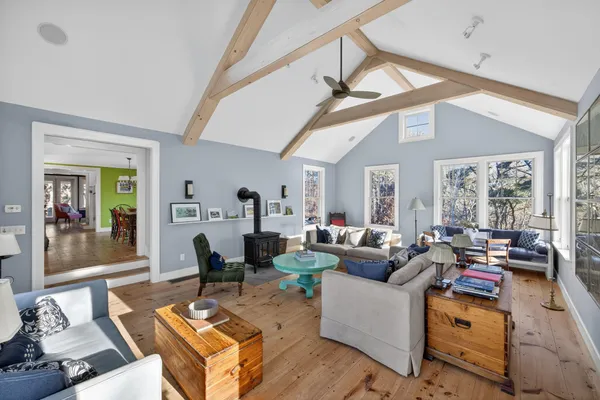 $2,100,000 | 9 Towhee Lane, Truro, MA 02666