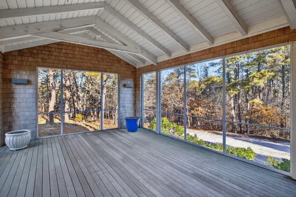 $2,100,000 | 9 Towhee Lane, Truro, MA 02666