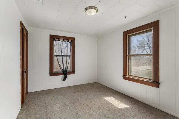 $214,900 | 3147 County Road 400 East, Fisher, IL 61843