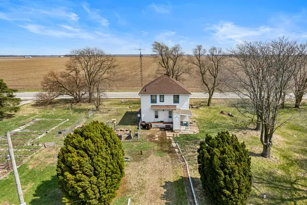 $214,900 | 3147 County Road 400 East, Fisher, IL 61843