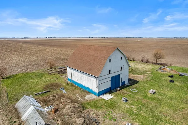 $214,900 | 3147 County Road 400 East, Fisher, IL 61843