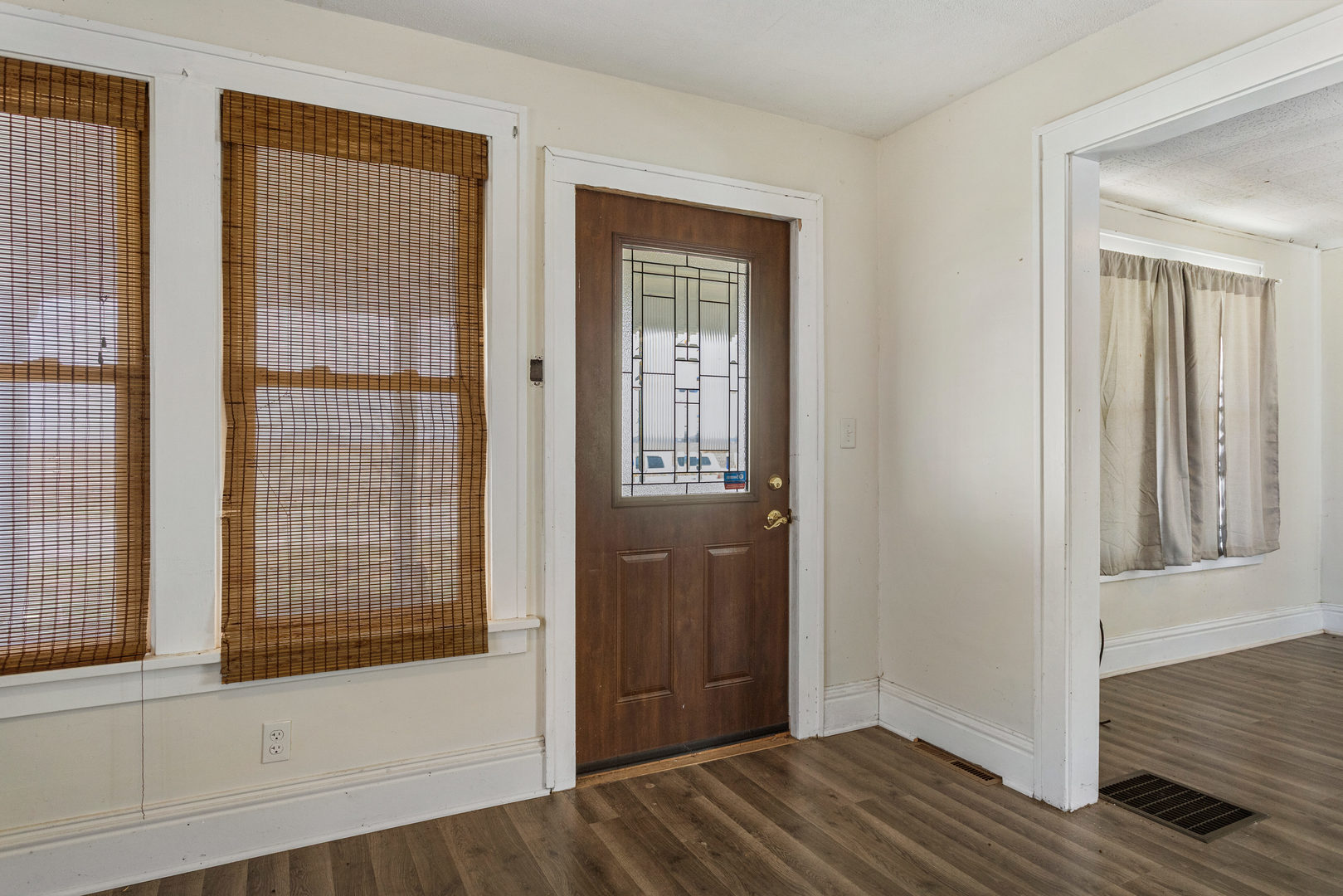 3147 County Road 400 East Fisher, IL 61843 - Photo 7 of 43