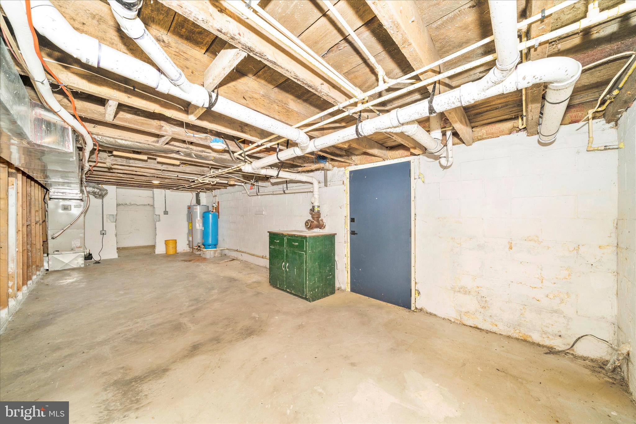 20724 Netz Road Boonsboro, MD 21713 - Photo 29 of 40 a view of a garage