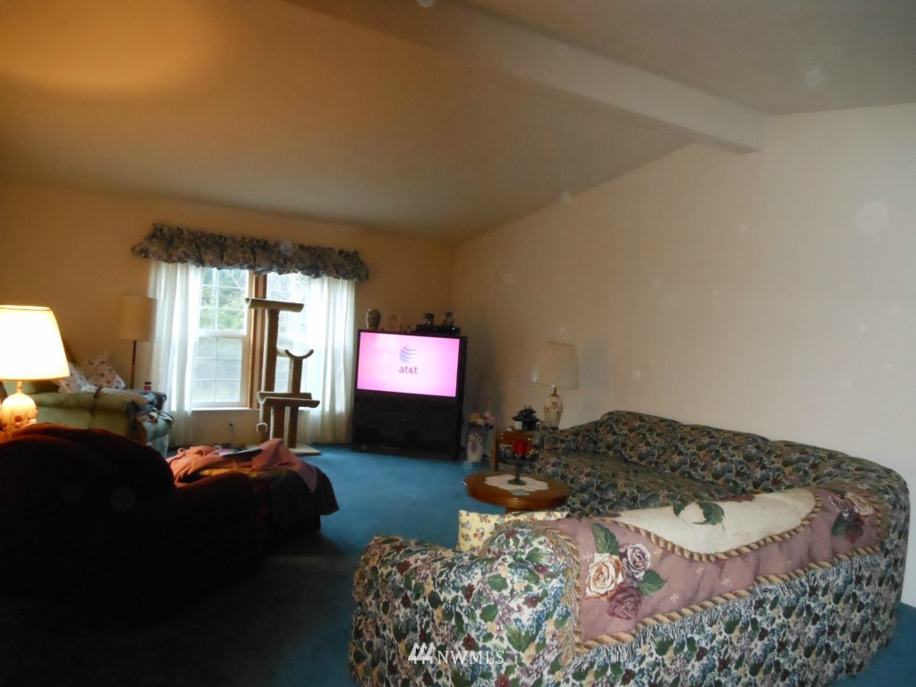 343 Whiskey Road Port Townsend, WA 98368 - Photo 8 of 15 Gallery Image 8