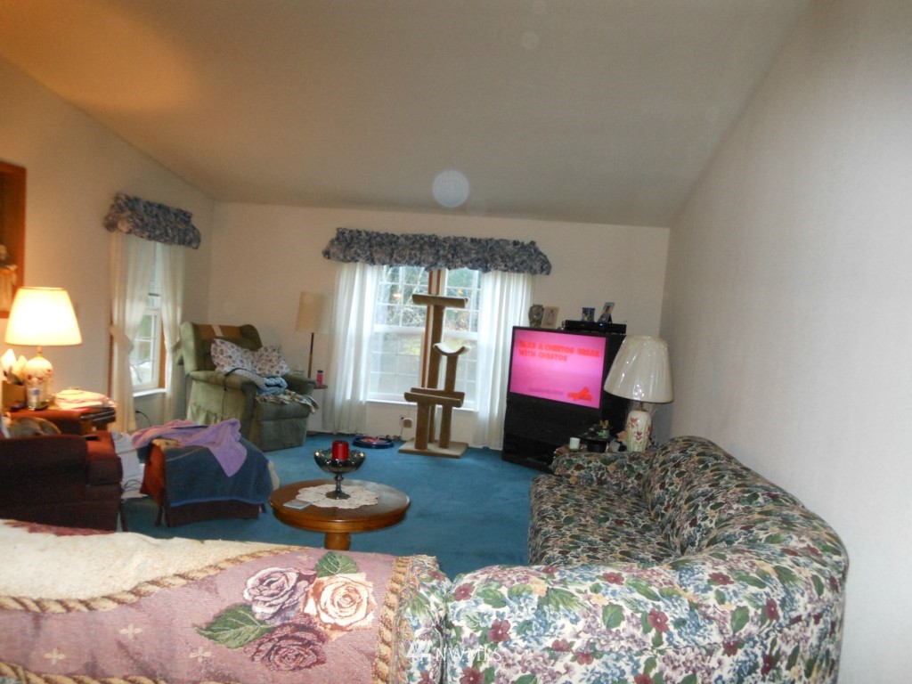 343 Whiskey Road Port Townsend, WA 98368 - Photo 9 of 15 Gallery Image 9