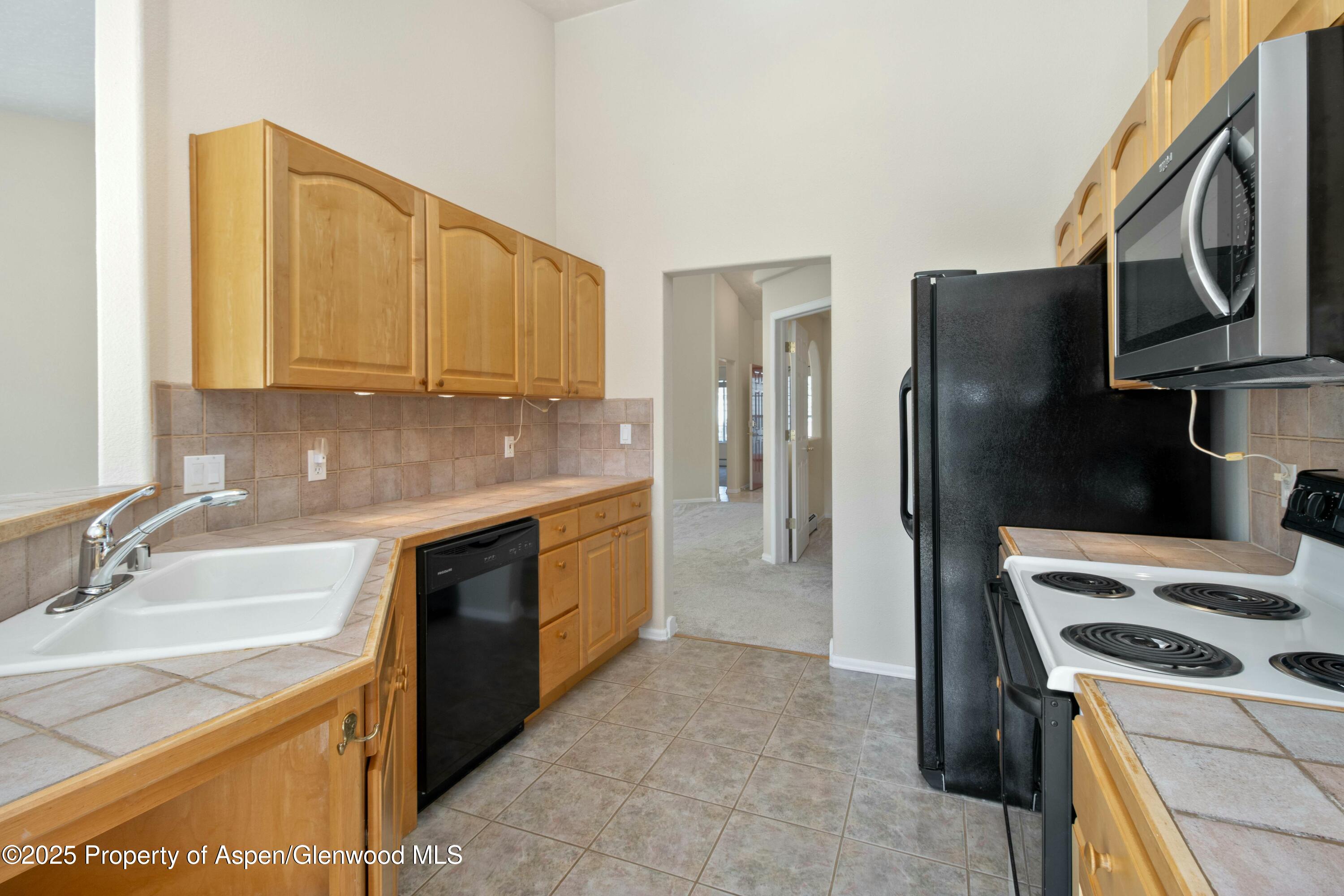 157 South Ridge Court Parachute, CO 81635 - Photo 4 of 30 tempImageCYPrSd