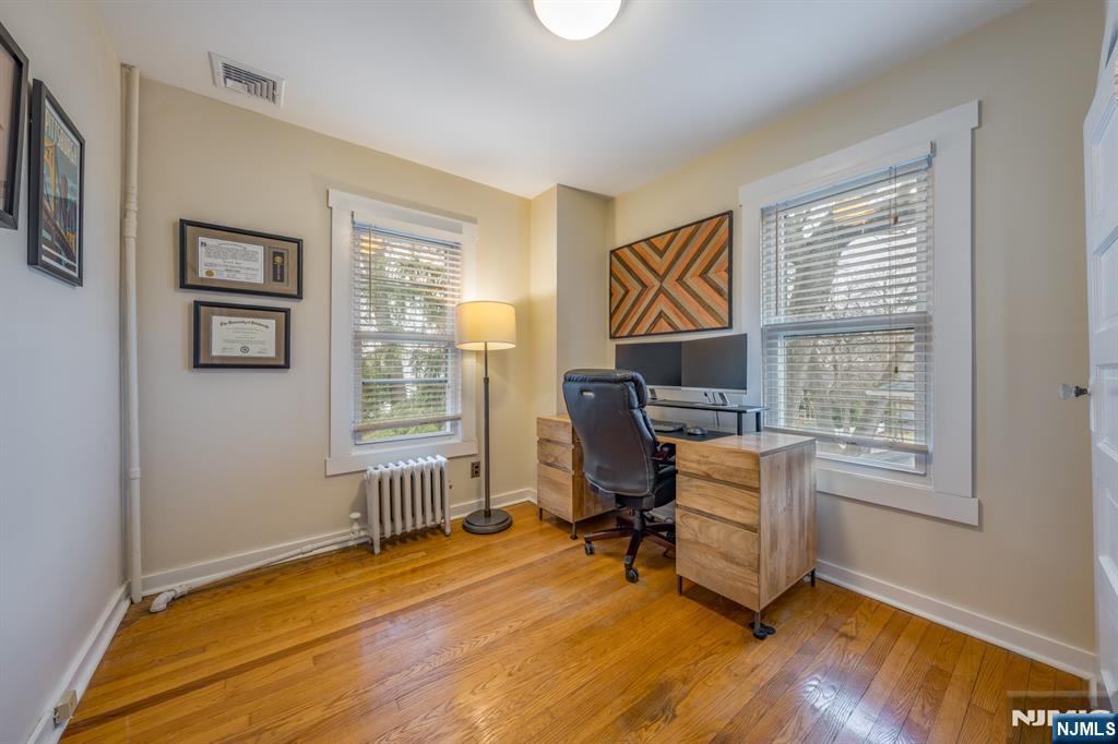 133 Buckingham Road Montclair, NJ 07043 - Photo 17 of 37