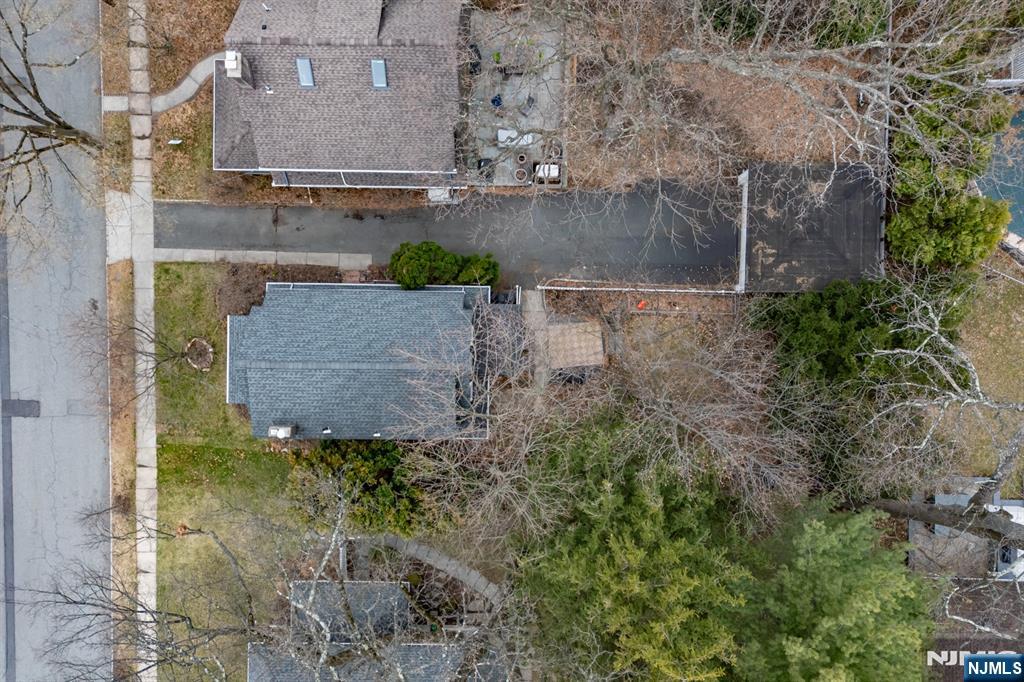 133 Buckingham Road Montclair, NJ 07043 - Photo 30 of 37