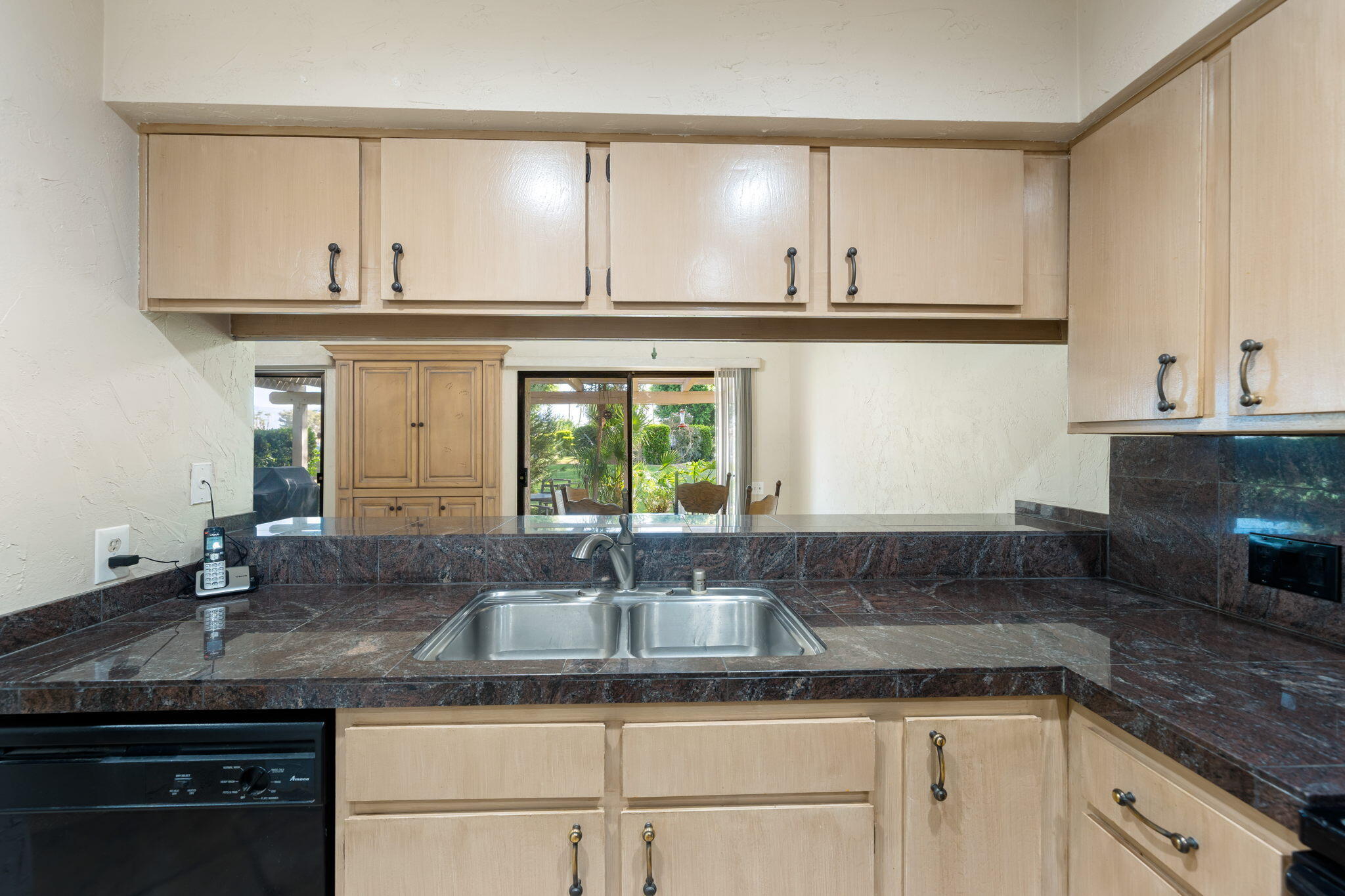 130 Racquet Club Drive South Rancho Mirage, CA 92270 - Photo 5 of 25 18-web-or-mls-AHRacquetClubDr_2022_018
