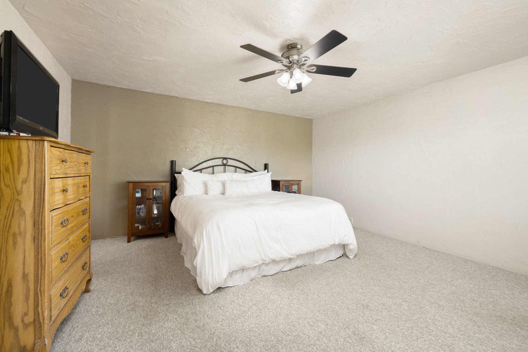 130 Racquet Club Drive South Rancho Mirage, CA 92270 - Photo 9 of 25 32-web-or-mls-AHRacquetClubDr_2022_032