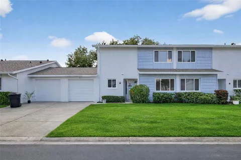 $349,900 | 6490 Cape Hatteras Way Northeast, Unit 2, St. Petersburg, FL 33702