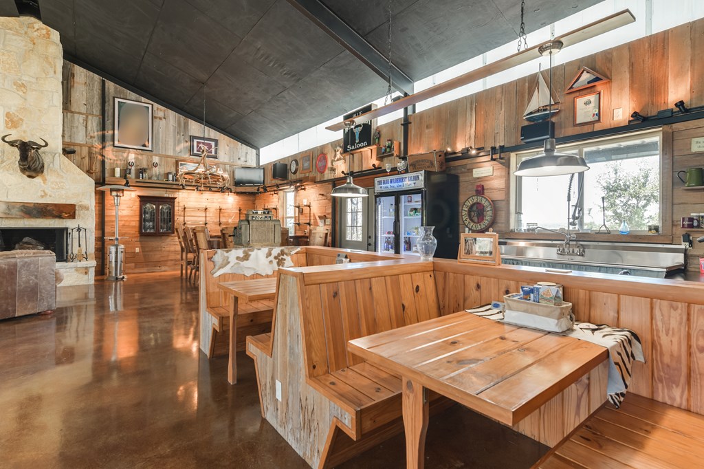 422 Johnson Road Bandera, TX 78003 - Photo 18 of 42 Saloon
