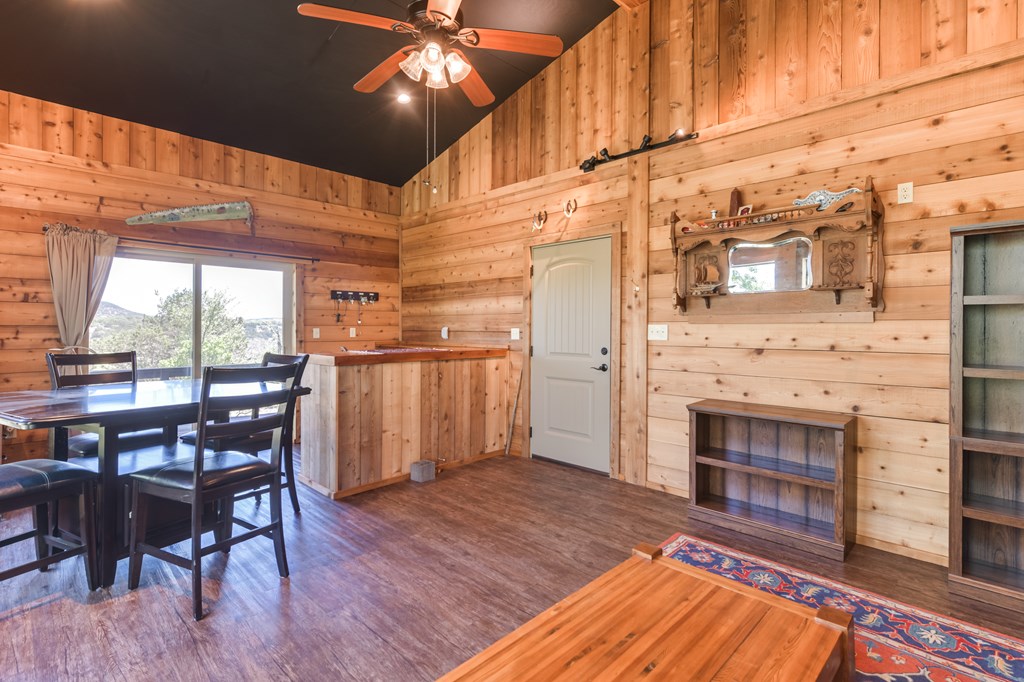 422 Johnson Road Bandera, TX 78003 - Photo 26 of 42 Bunkhouse Office