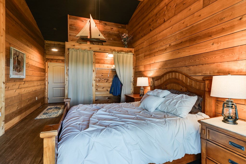 422 Johnson Road Bandera, TX 78003 - Photo 27 of 42 Bunkhouse Bedroom