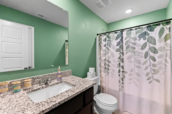 $1,800 | 121 Lazy Lizzy Road, Jarrell, TX 76537