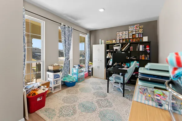 $1,800 | 121 Lazy Lizzy Road, Jarrell, TX 76537