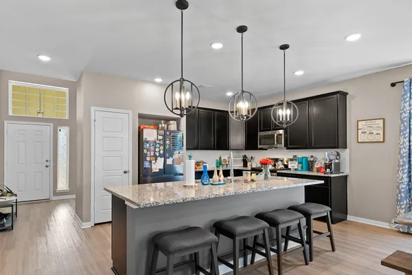 $1,800 | 121 Lazy Lizzy Road, Jarrell, TX 76537