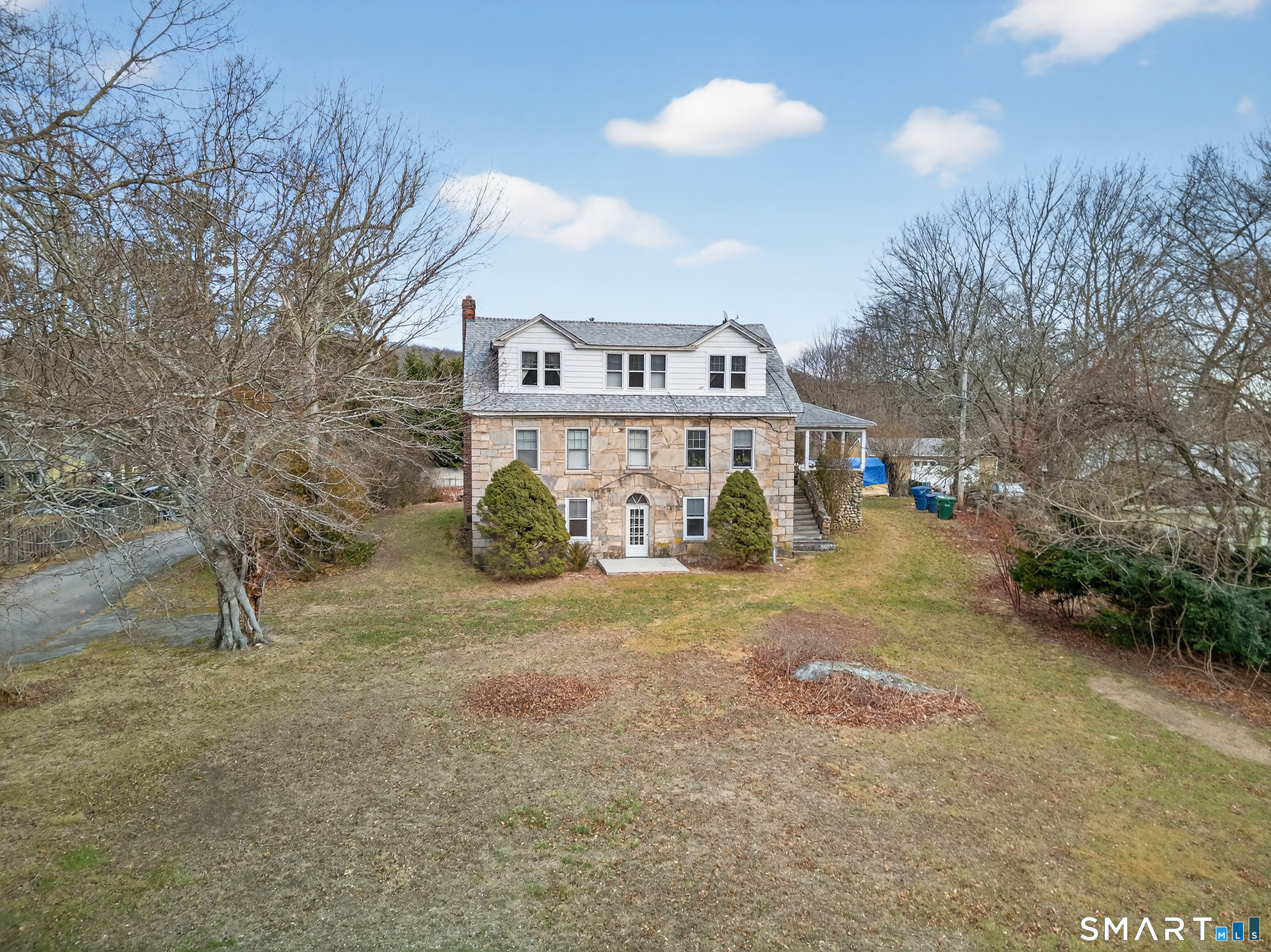 153 Old Norwich Road Quaker Hill, CT 06375 - Photo 3 of 40