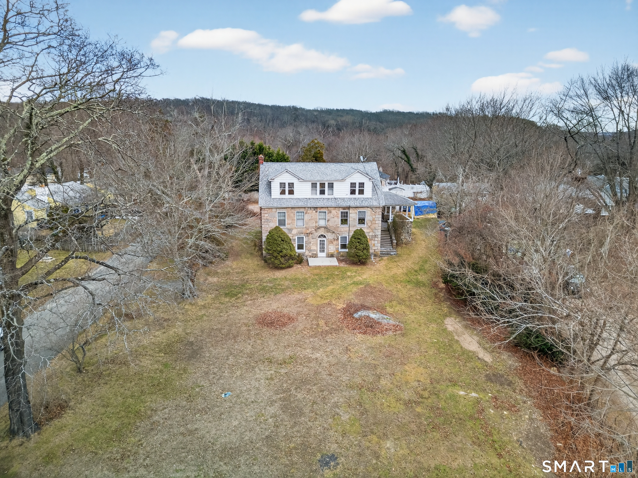 153 Old Norwich Road Quaker Hill, CT 06375 - Photo 4 of 40