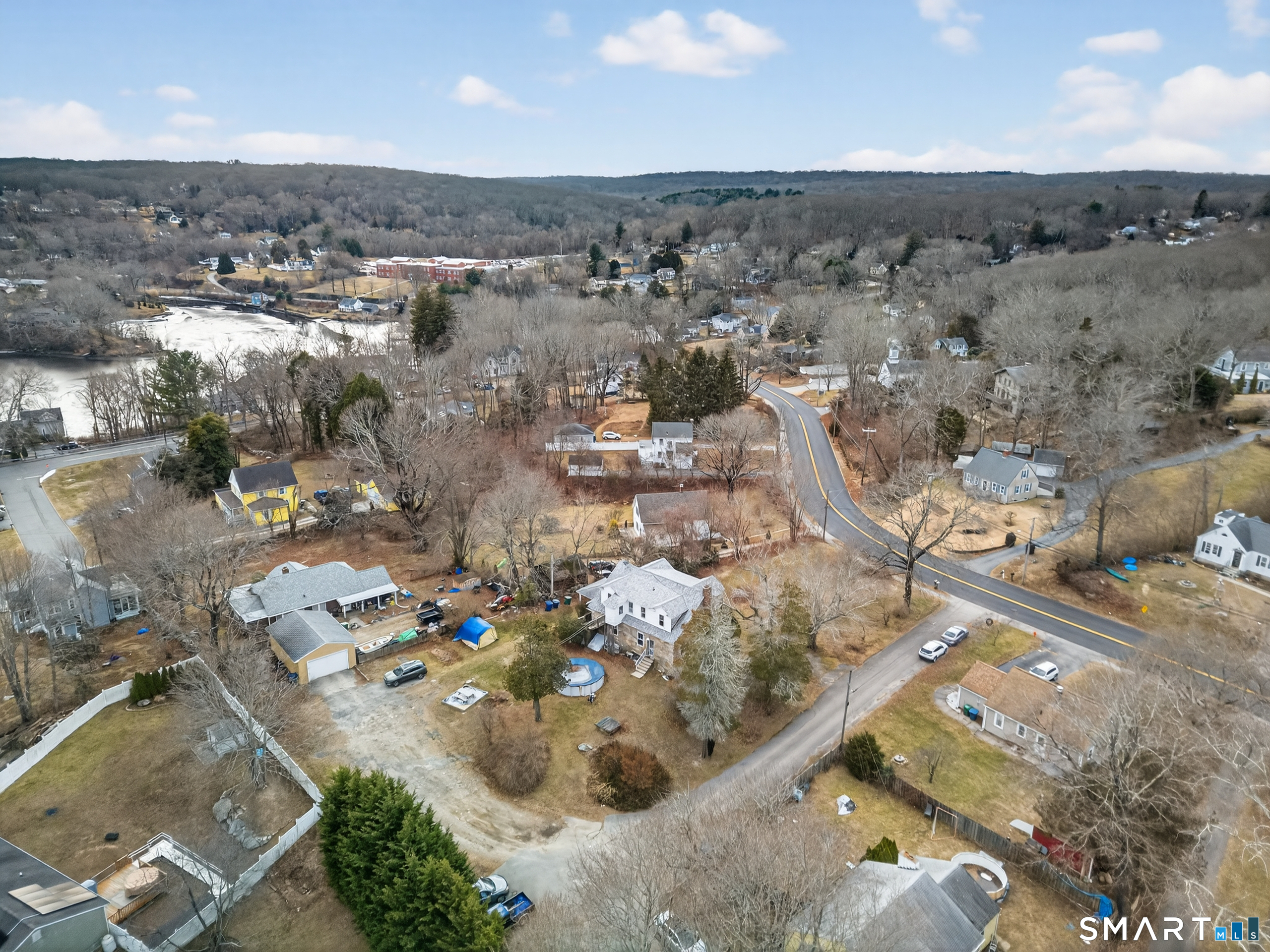 153 Old Norwich Road Quaker Hill, CT 06375 - Photo 10 of 40