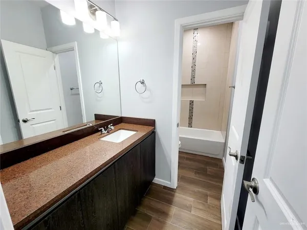 $1,095 | 3409 Frio Avenue, Unit 3, McAllen, TX 78504