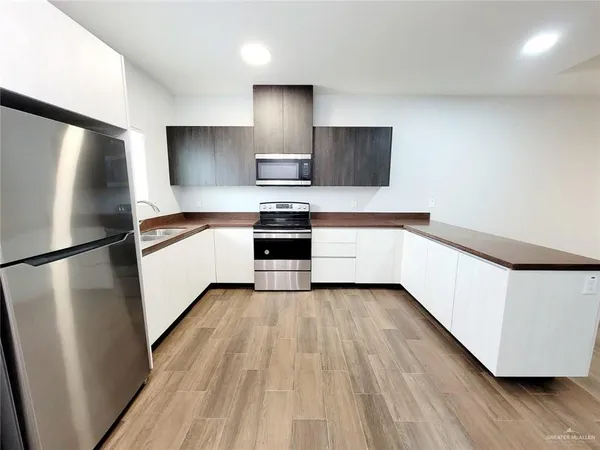 $1,095 | 3409 Frio Avenue, Unit 3, McAllen, TX 78504