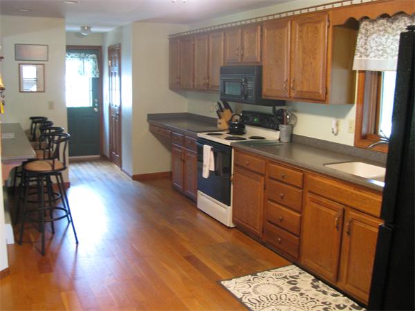 83 Carter Road Worcester, MA 01609 - Photo 2 of 13 Gallery Image 2