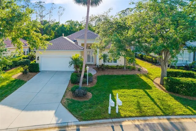 $799,700 | 7016 Lennox Place, University Park, FL 34201