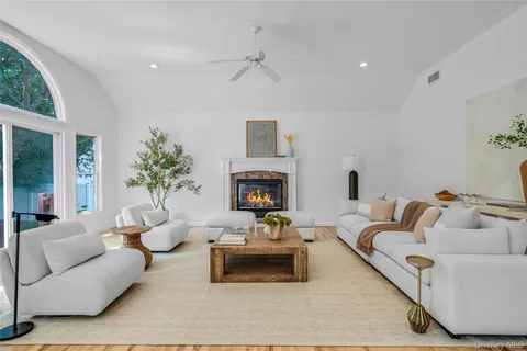 $999,999 | 17 Esplanade Drive, Patchogue, NY 11772