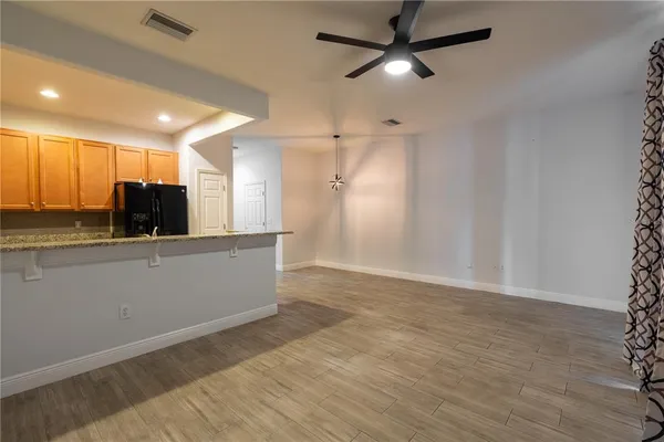 $2,595 | 4631 69th Place North, Pinellas Park, FL 33781