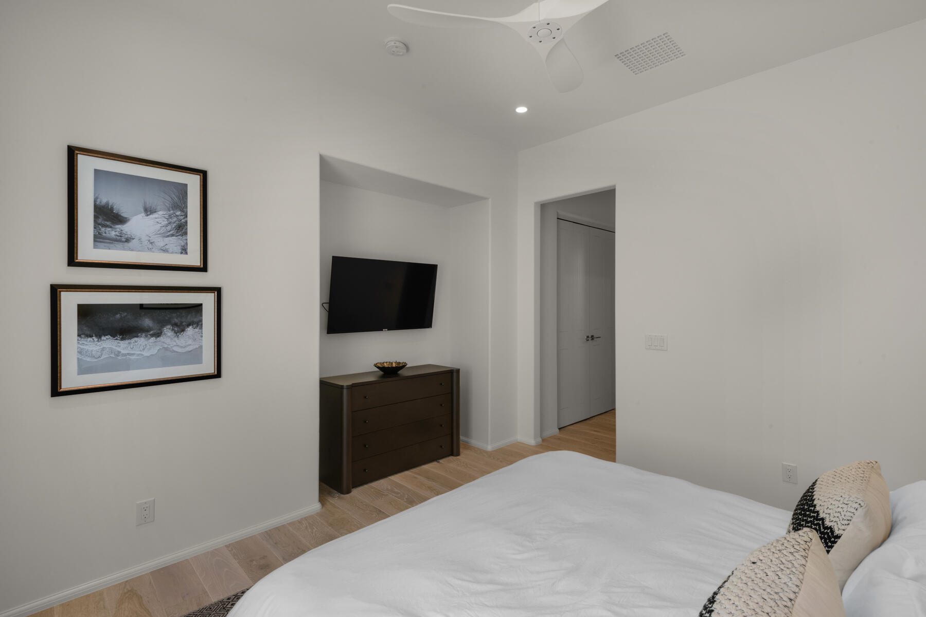 25 Stella Way Inlet Beach, Unit M 7 Inlet Beach, FL 32461 - Photo 26 of 48 a bedroom with a bed and a flat screen tv