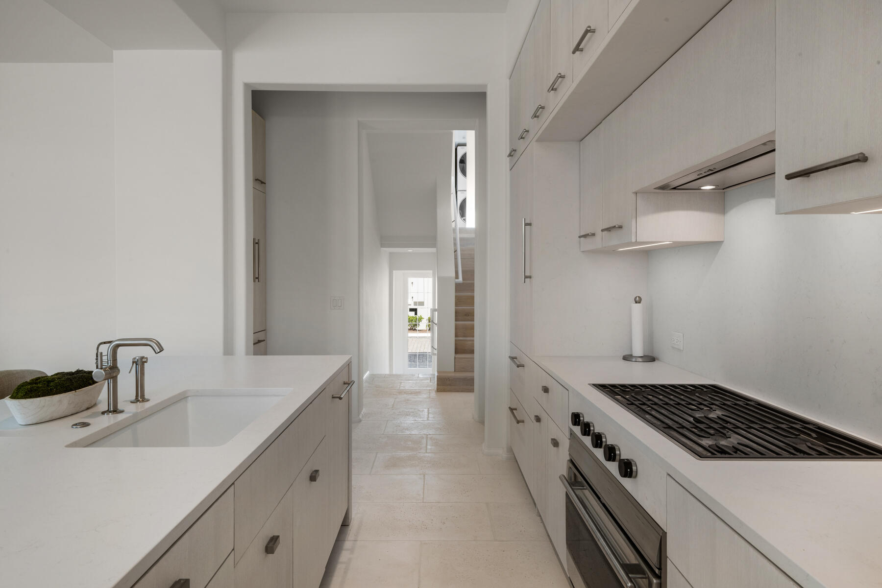 25 Stella Way Inlet Beach, Unit M 7 Inlet Beach, FL 32461 - Photo 4 of 48 a kitchen with sink and cabinets