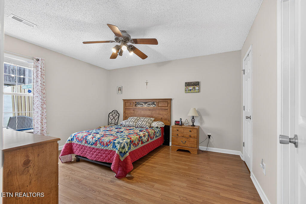 8033 Stablegate Way Powell, TN 37849 - Photo 18 of 24 LB1A7553