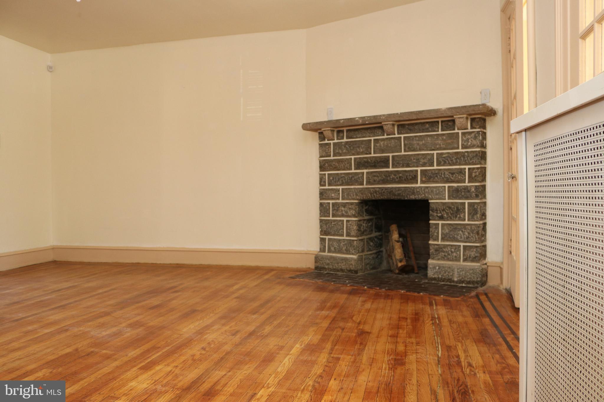 904 Marlyn Road Philadelphia, PA 19151 - Photo 5 of 16