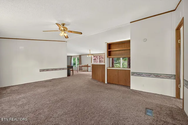 $329,900 | 500 Moonlight Trail, Sparta, TN 38583